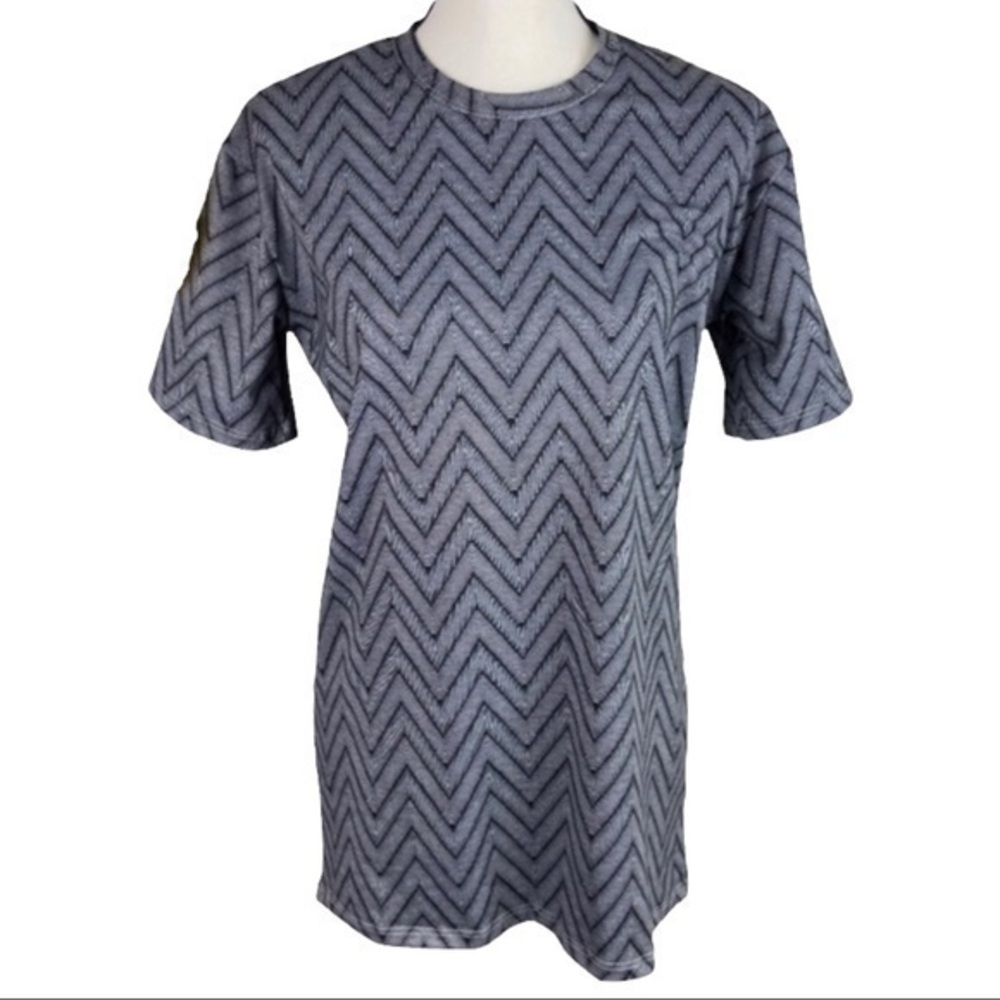 LuLaRoe Top Chevron Pattern Print Patrick‎ Tee Shirt Top Sz XS Black and Gray